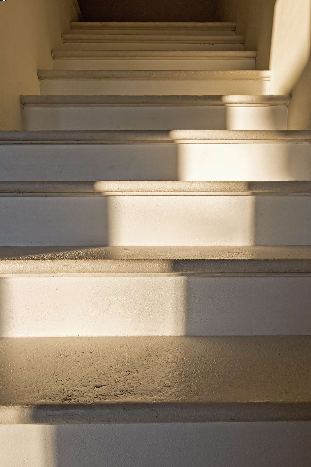 scale villa privata fasani celeste marmi (2)